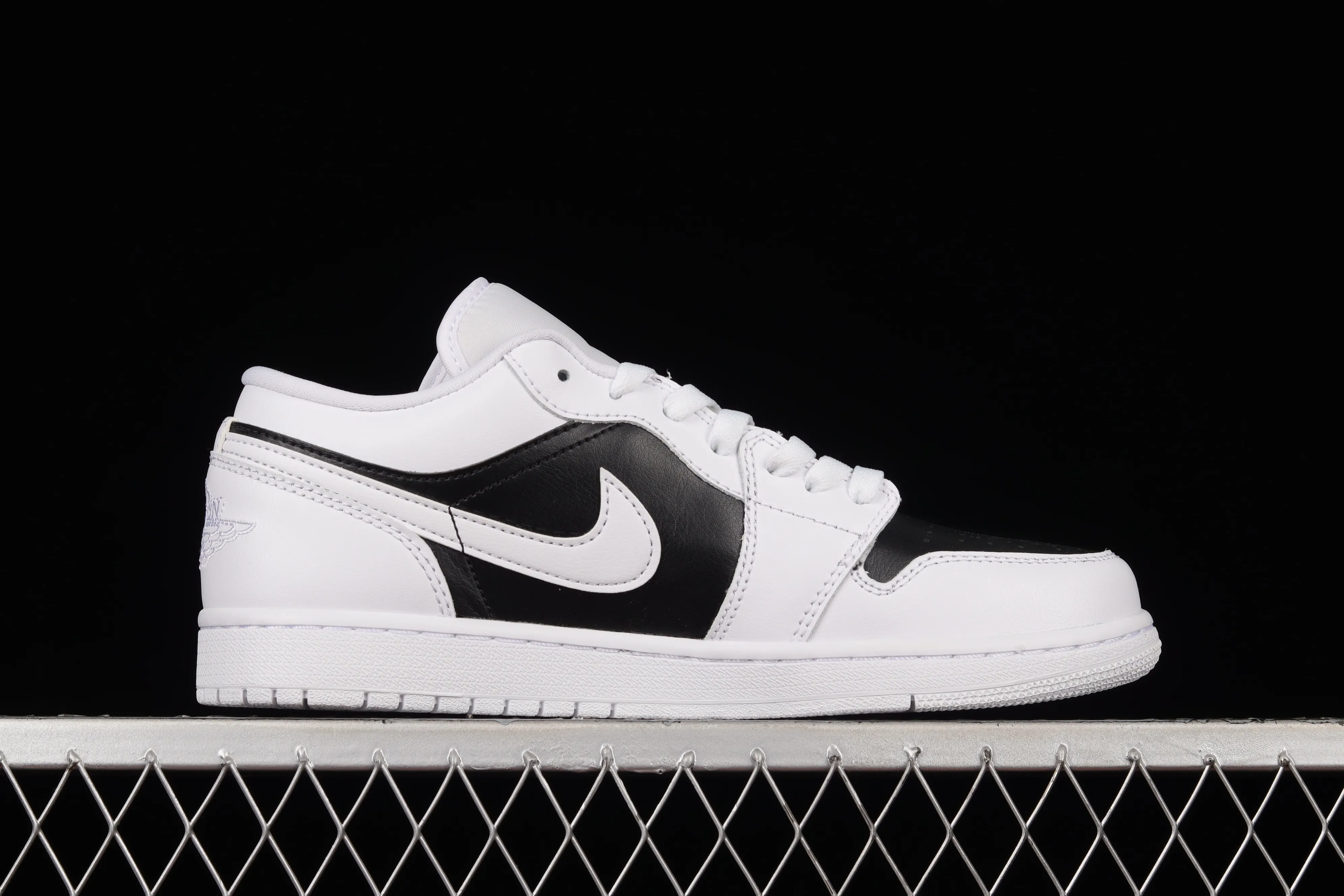 All categories Air Jordan Jordan series basketball shoes Air Jordan 1 Low G version pure original Air Jordan AJ1 Low AJ1 Joe 1 black and white panda low-top cultural sneakers DC0774-100